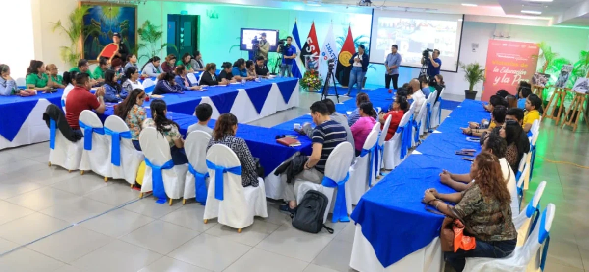 Más de 6 mil educadores participan en actualización del Programa “Luz, Vida y Verdad”