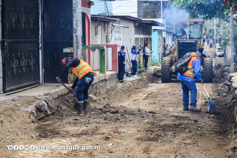 Mejoran las calles de Villa Venezuela, Managua