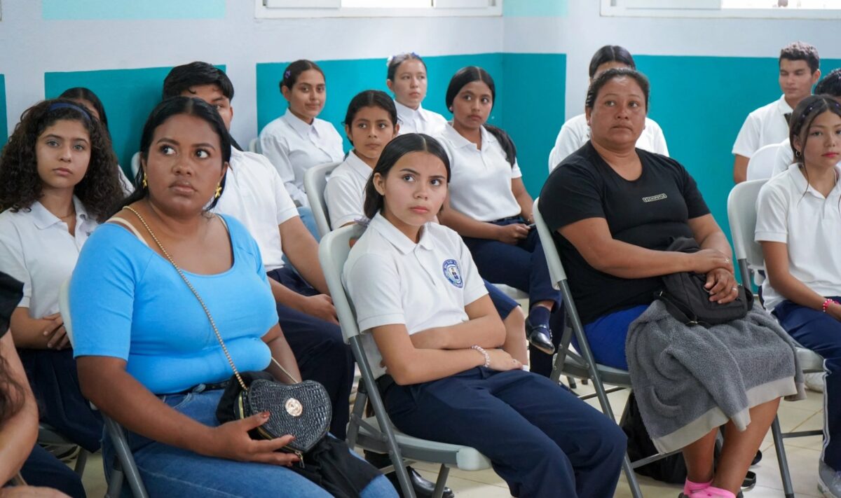 Mined fortalece valores en la comunidad educativa