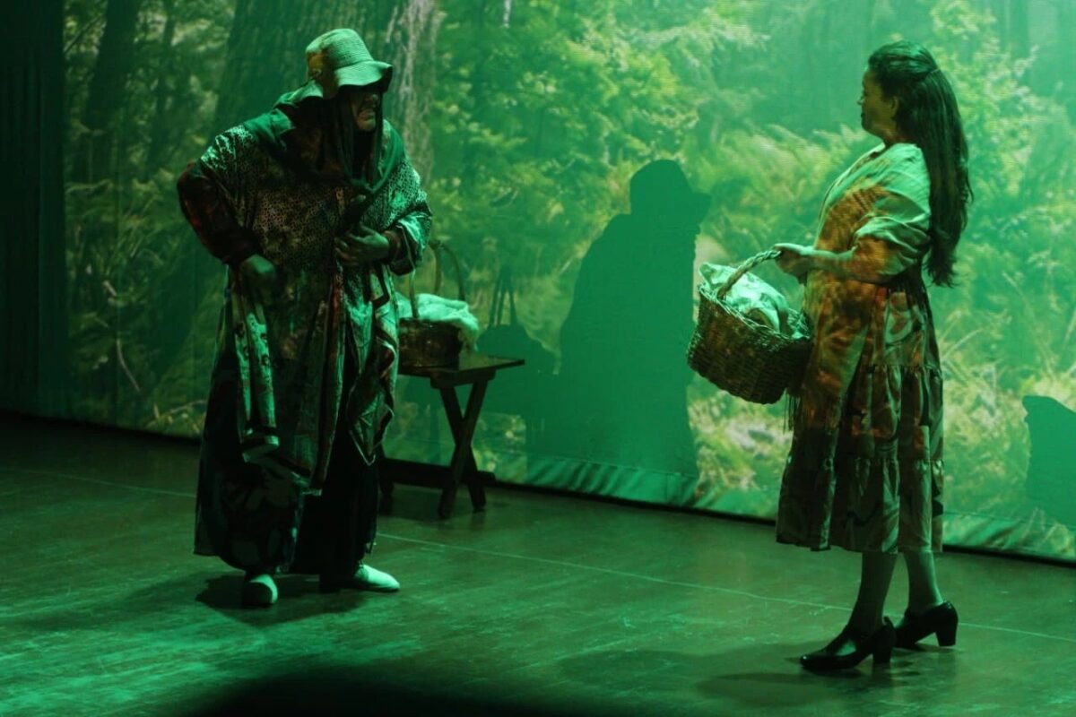 Ponen en escena la obra clásica Mayboarte