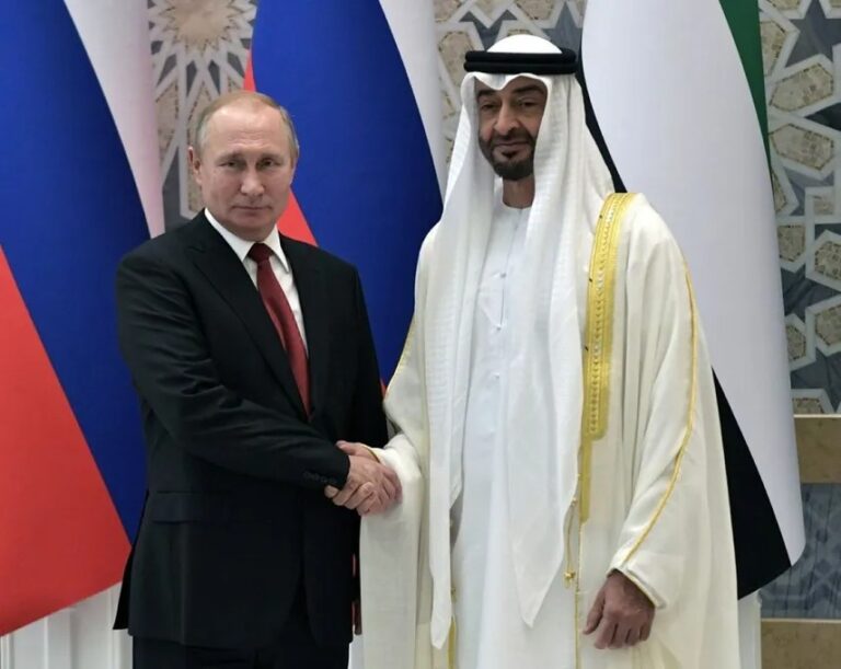 Putin se comunica con su similar de Emiratos Árabes Unidos