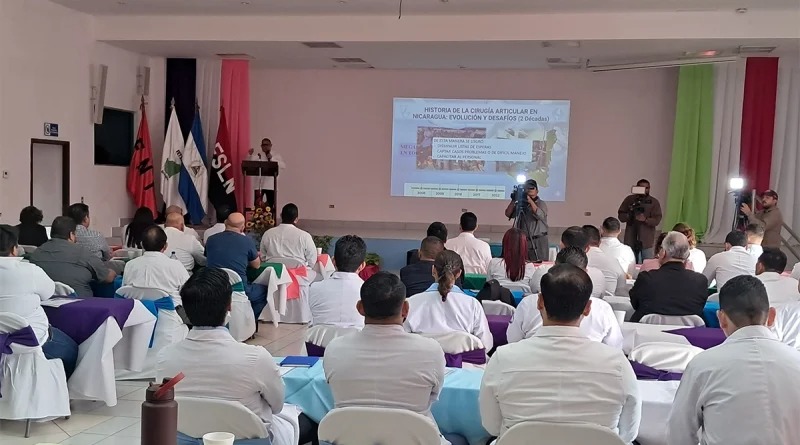 Realizan Simposio en Cirugías Ortopédicas