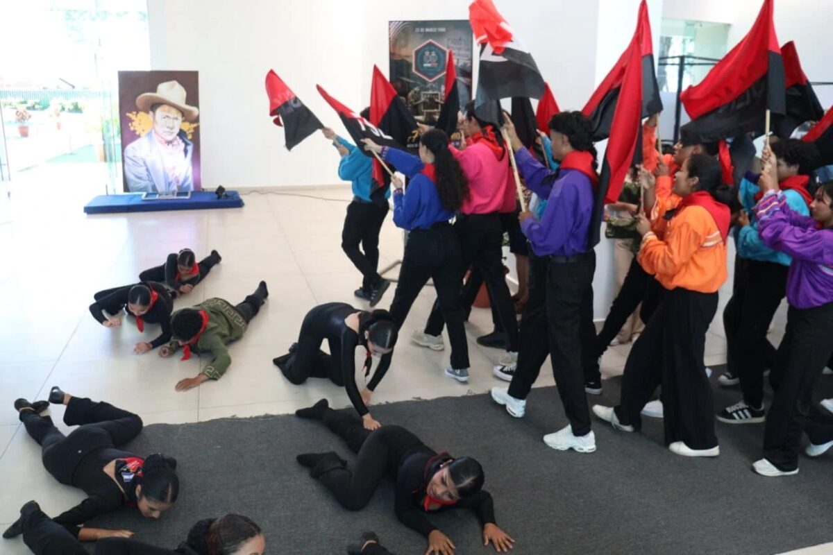 Segundo día de exposición “Convirtiendo la Oscurana en Claridad