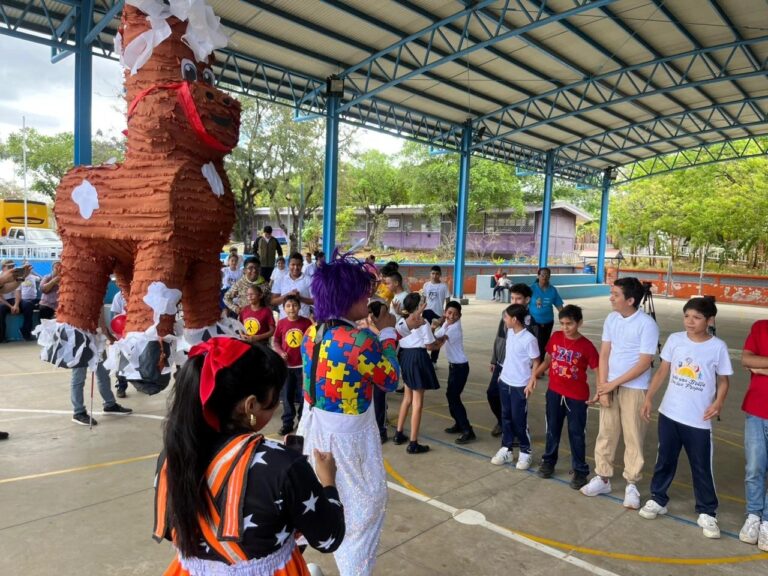 Sonrisas, diversión y amor para niños con discapacidad