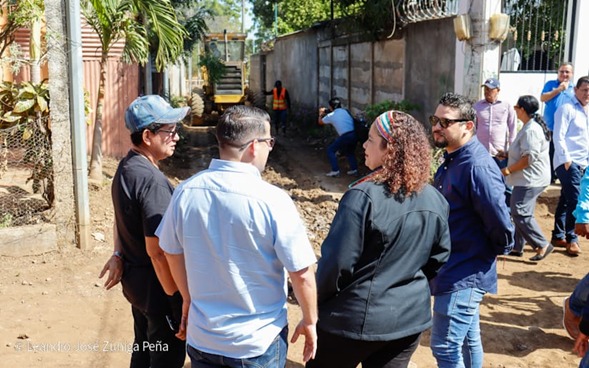 Supervisan obras en el barrio Cooperativa Manolo Morales