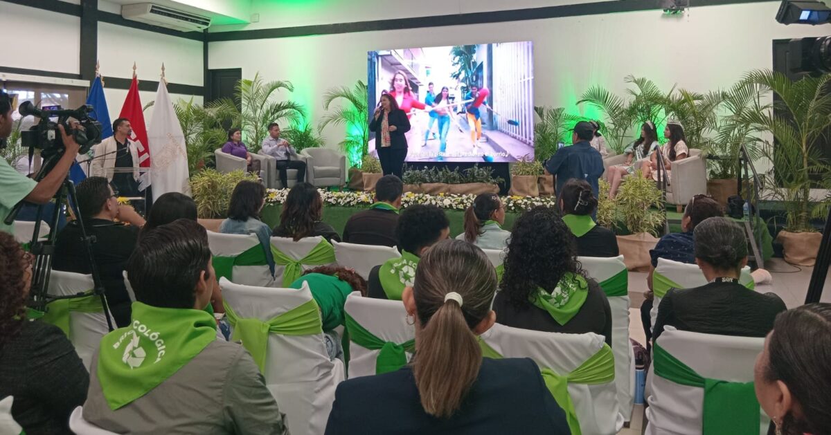 ALMA y Universidades se unen para erradicar los botaderos ilegales de basura