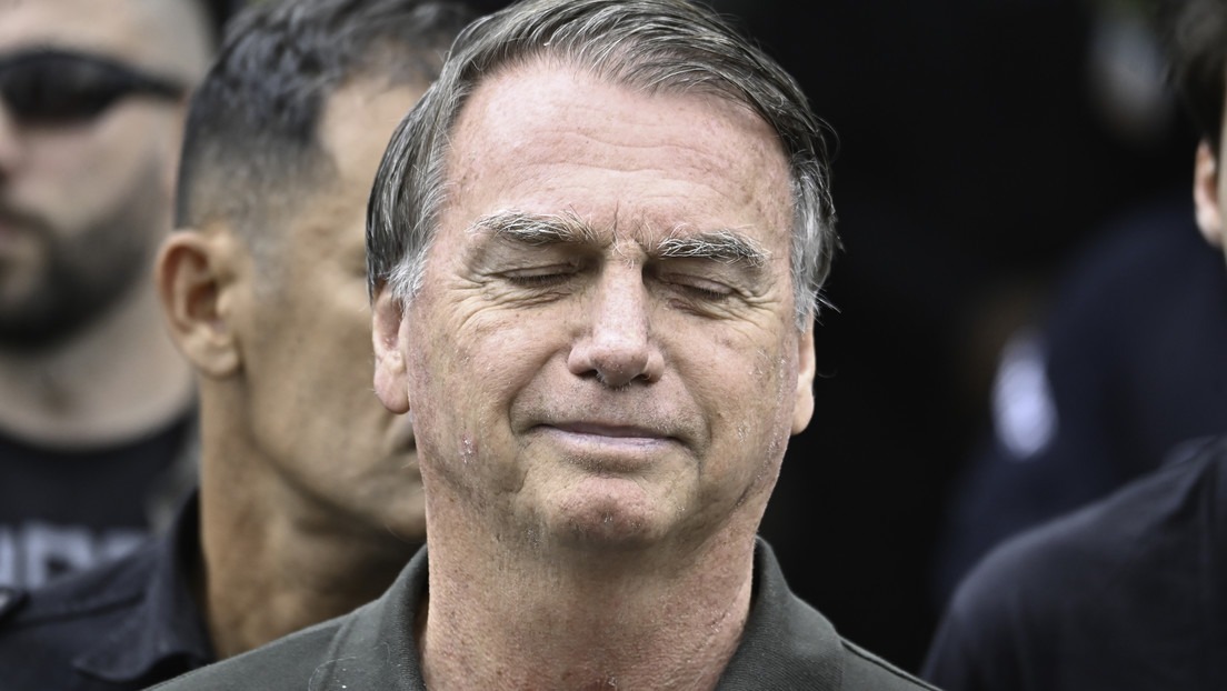 Aprueban reducción de pena a Bolsonaro