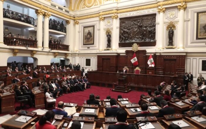 Condenan al presidente del Parlamento peruano