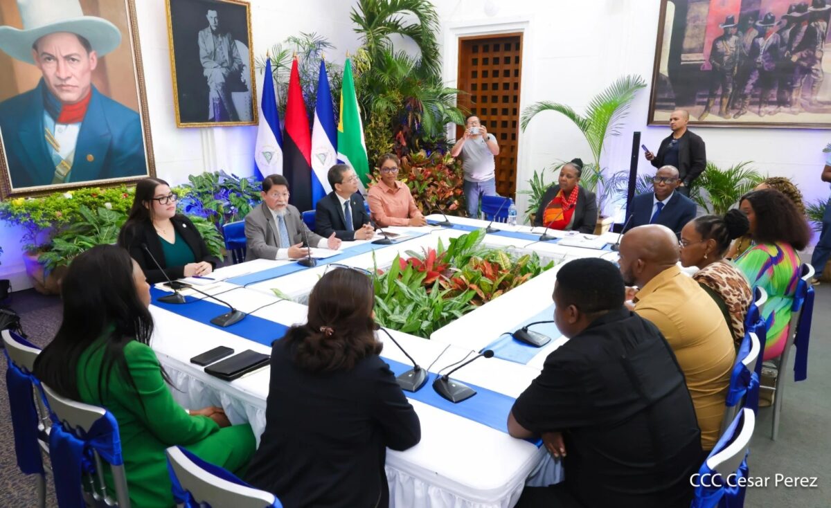 Delegación del Parlamento de Gauteng sostiene encuentro en Nicaragua