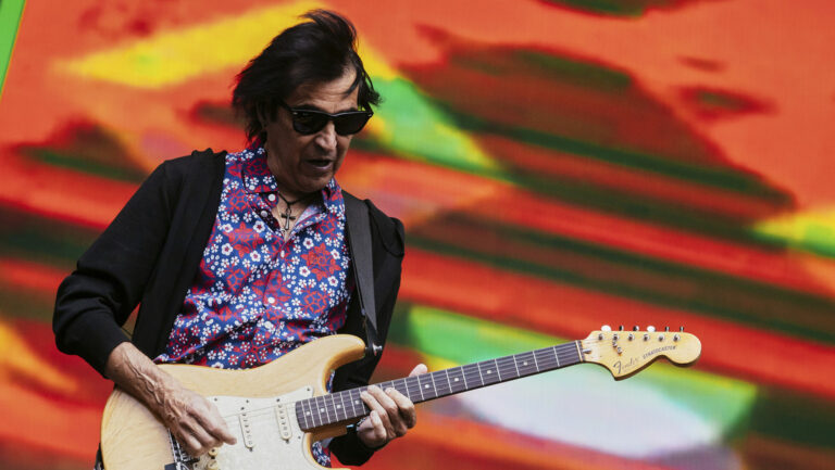 Fallece guitarrista de la banda argentina de rock Enanitos Verdes