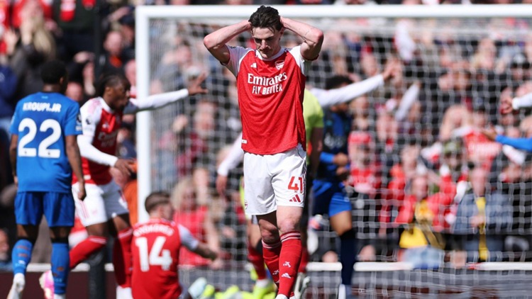 Fanático demanda al Arsenal por causarle estrés cuando juegan