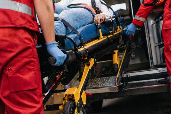 Hombre gordo asegura que aplastó a su mujer sin querer