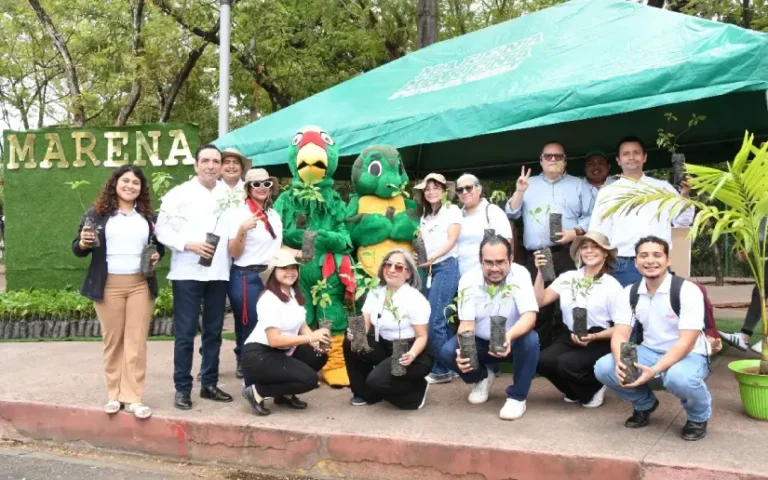 MARENA celebra Día de la Madre Tierra con tiangue ambiental