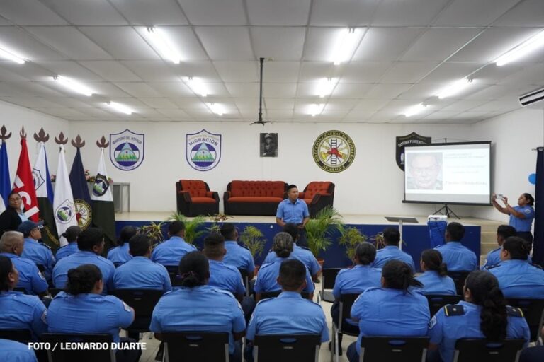 MINT rinde homenaje al Comandante Tomás Borge