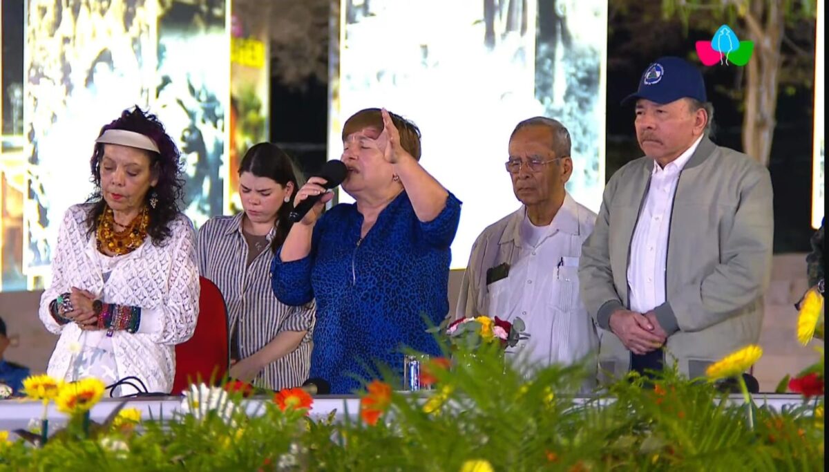 Pastora Doris Ávila “Te pedimos que cubras esta nación con tu gracia, impidiendo toda obra maligna”