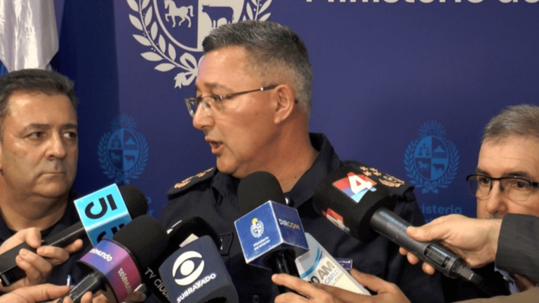 Policía en Uruguay logra identificar a los autores de amenazas contra centros educativos