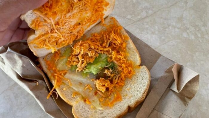 Por publicar sobre un sándwich le imponen sanciones