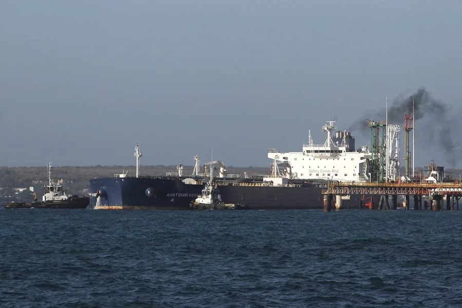 Rusia evaluaría nuevo suministro de petróleo a Cuba