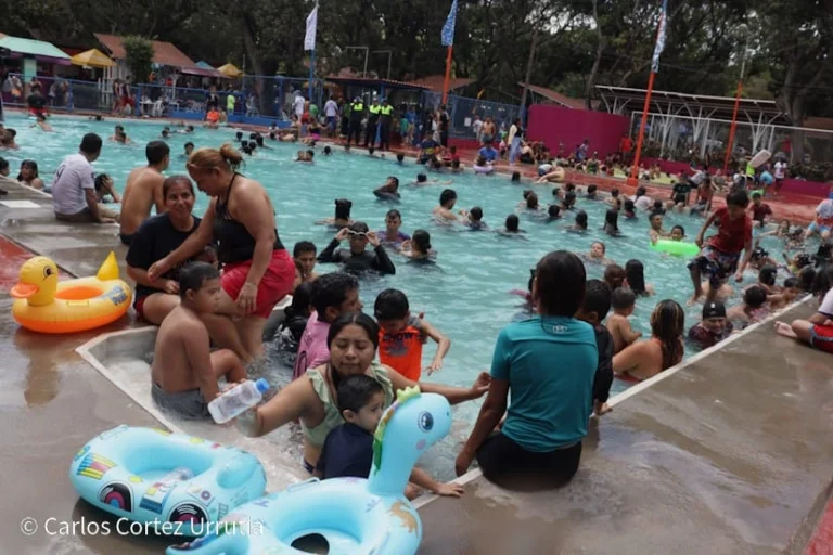 Xilonem vibra con música caribeña y ambiente familiar en cierre de temporada