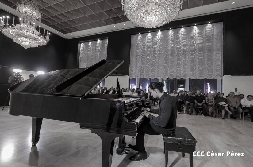 Artista costarricense realiza concierto en Nicaragua