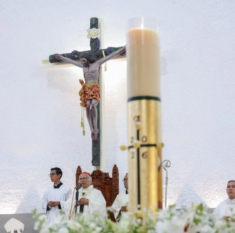¡Cristo vive! Multitud celebra con fe el Domingo de Resurrección en Managua