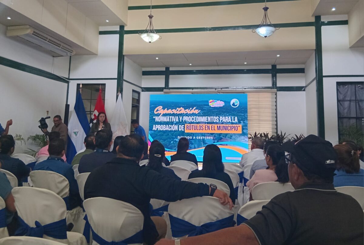 ALMA imparte Taller sobre Normativas para aprobación de Rótulos
