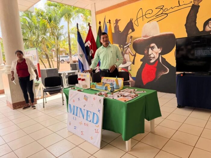 Celebran Feria Científica de Matemáticas en Bilwi