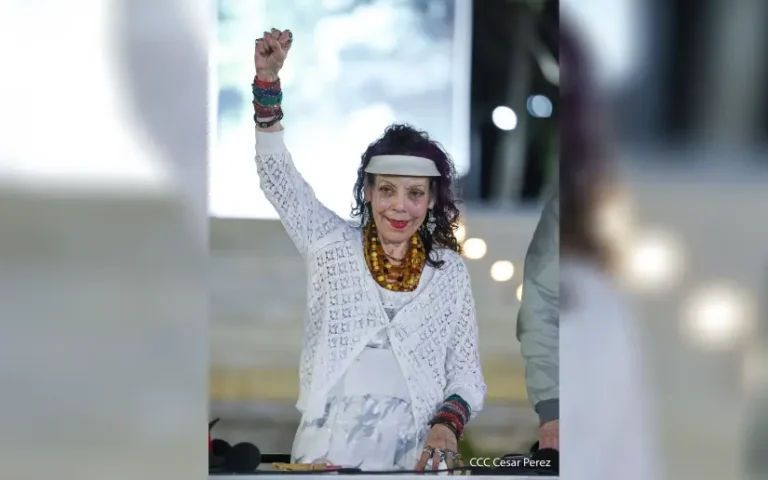 Compañera Rosario Murillo en Multinoticias (30-04-26)