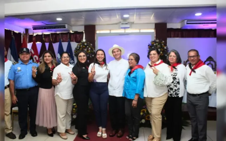 Conferencias magistrales en Universidades Pueblo-Presidente