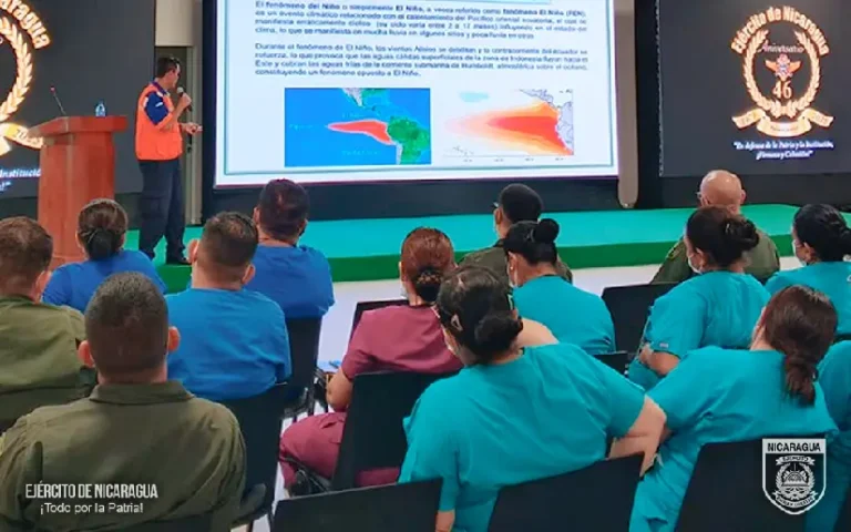 Ejército capacita a médicos del Hospital Militar en cambio climático y contaminación ambiental