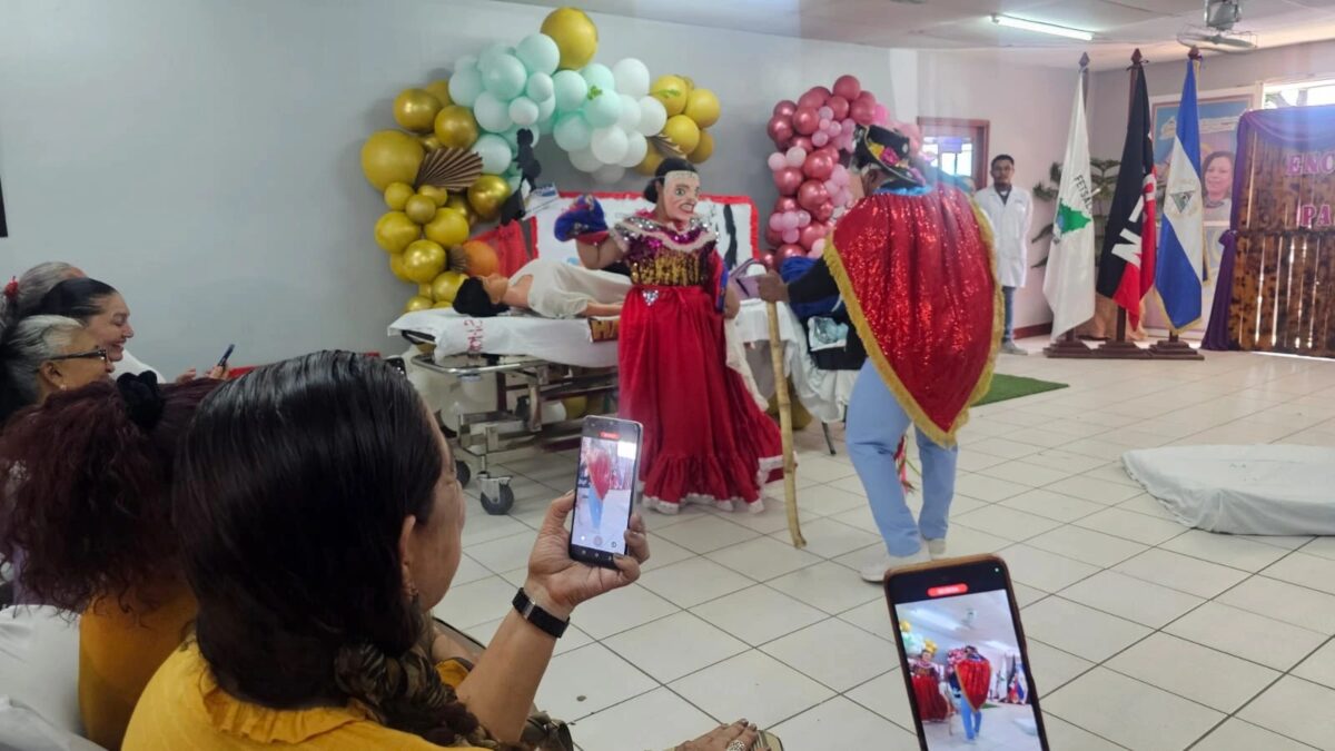 Encuentro Departamental de Parteras para reconocer su labor y esfuerzo