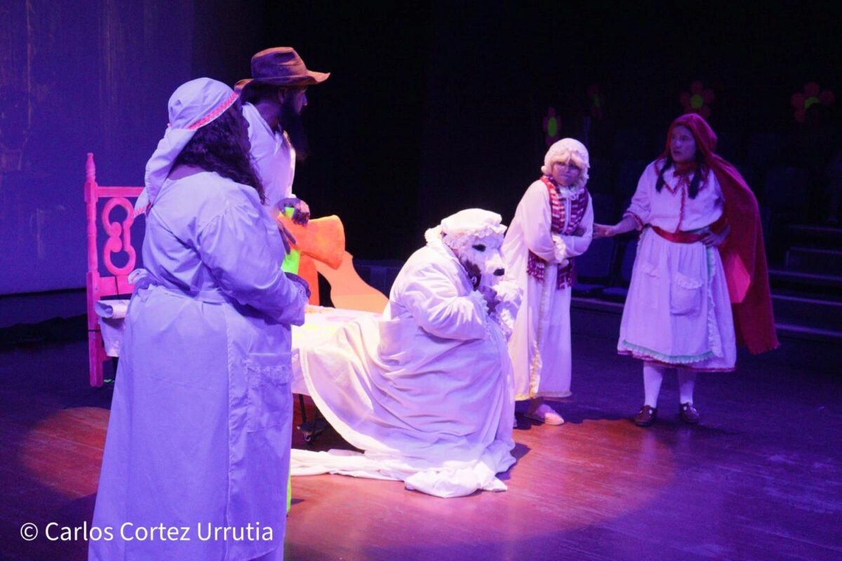 https://www.el19digital.com/articulos/ver/176620-la-caperucita-roja-y-el-juicio-del-lobo-feroz-la-fabula-que-habla-del-cuido-y-del-amor