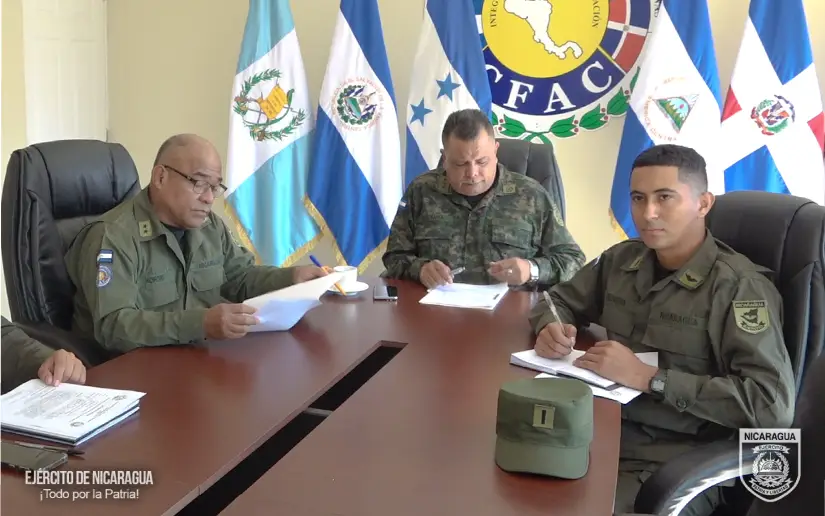 Fuerza Aérea del Ejército de Nicaragua participa en reunión metodológica de la CFAC