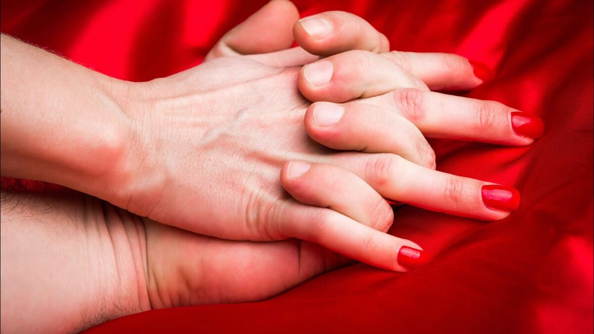Hombre muere al cumplir fantasía con modelo de OnlyFans
