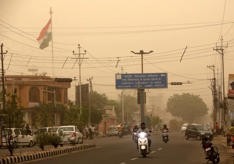 Temperaturas en la India alcanzan los 46 grados