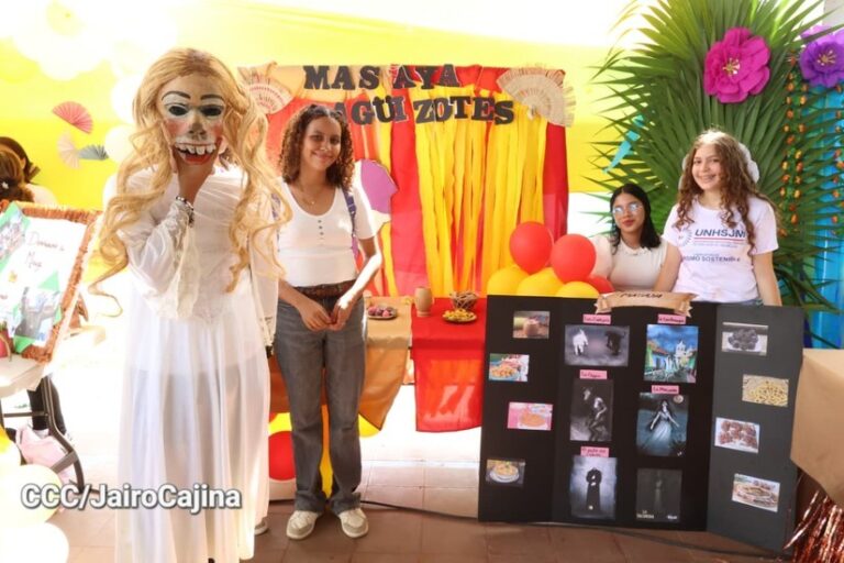 Intercambio académico en la Universidad Héroes de San José de Las Mulas