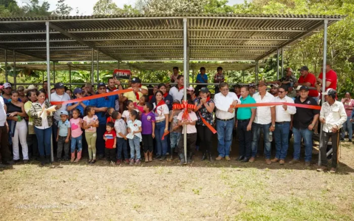 Área de descanso para el bienestar animal en Ubú Norte