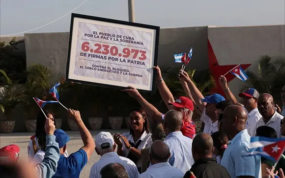 Más de 6,2 millones de cubanos respaldan la iniciativa “Mi firma por la Patria” contra el bloqueo de EE. UU.