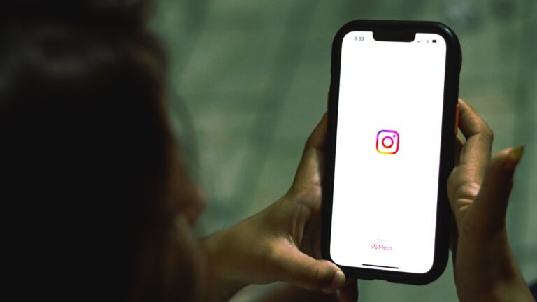 Meta utiliza IA para eliminar cuentas de menores de edad