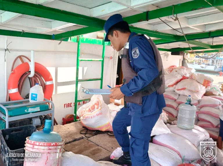 Protección, seguridad e inspección a embarcaciones y flota pesquera industrial