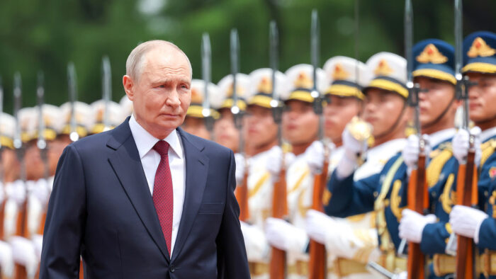 Putin concluye visita de dos días a China