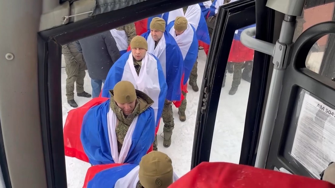 Rusia y Ucrania intercambian prisioneros de guerra