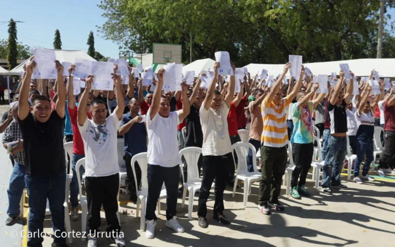 En el Día de las Madres se entrega Convivencia Familiar a 2.000 personas