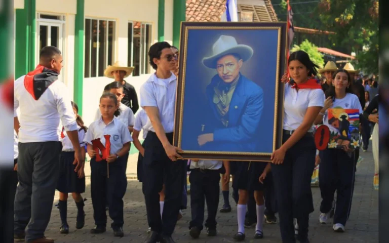 Educación con identidad