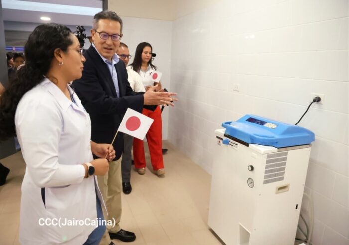 Donan autoclaves para la esterilización de equipos