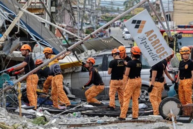 Incrementa a 45 los fallecidos por el terremoto en Filipinas
