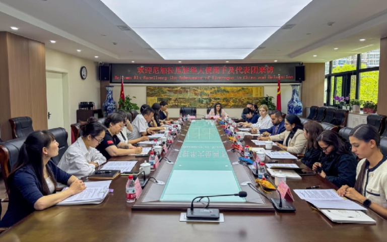 Intercambios educativos de Nicaragua Diseña en China