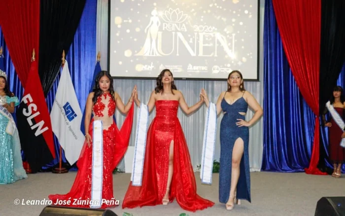 Katherine Olivas es electa Reina UNEN-UNI 2026 en certamen universitario