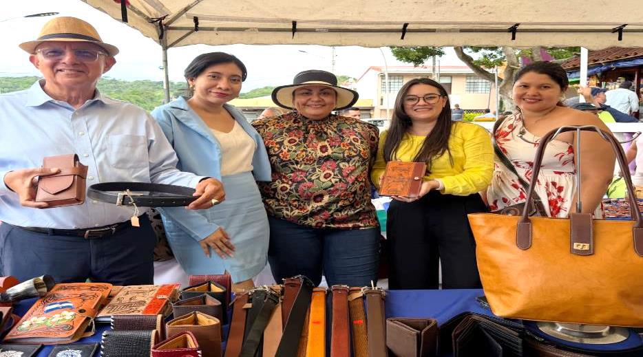Lanzan Concurso Nacional de Diseño y Arte en Cuero