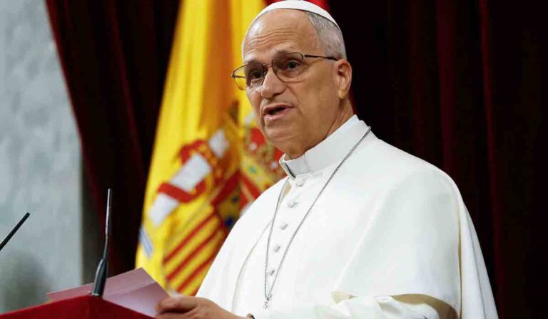 Papa León XIV reafirma su rechazo al aborto y la eutanasia durante visita a España